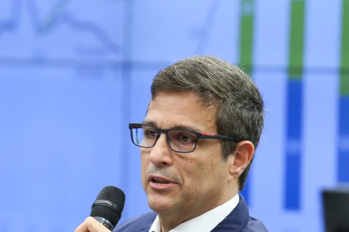 Campos Neto defende antecipar início da transição na presidência do Banco Central