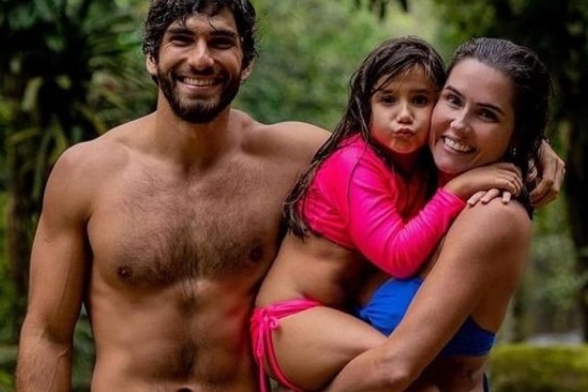 Após 9 anos juntos, chega ao fim casamento de Deborah Secco com o baiano Hugo Moura!