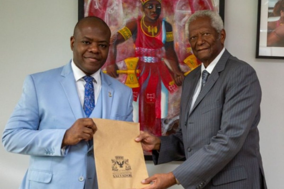 Sílvio Almeida receberá Medalha Zumbi dos Palmares em Salvador