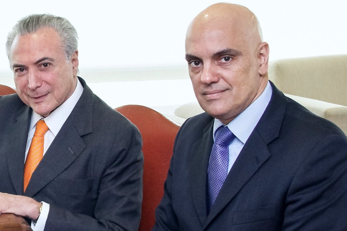 Vídeo: Alexandre de Moraes recebe vaias durante  homenagem a Temer em Brasília