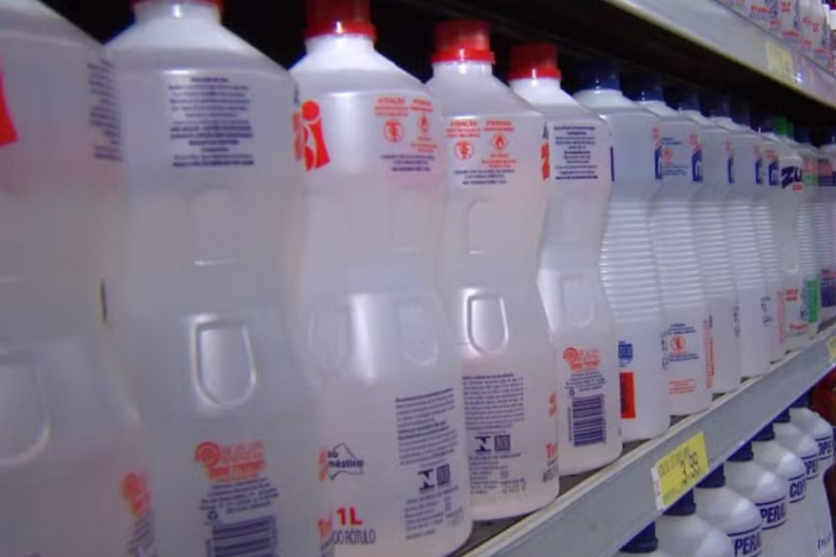 Anvisa volta a proibir comercialização do álcool líquido 70% a partir de 30 de abril