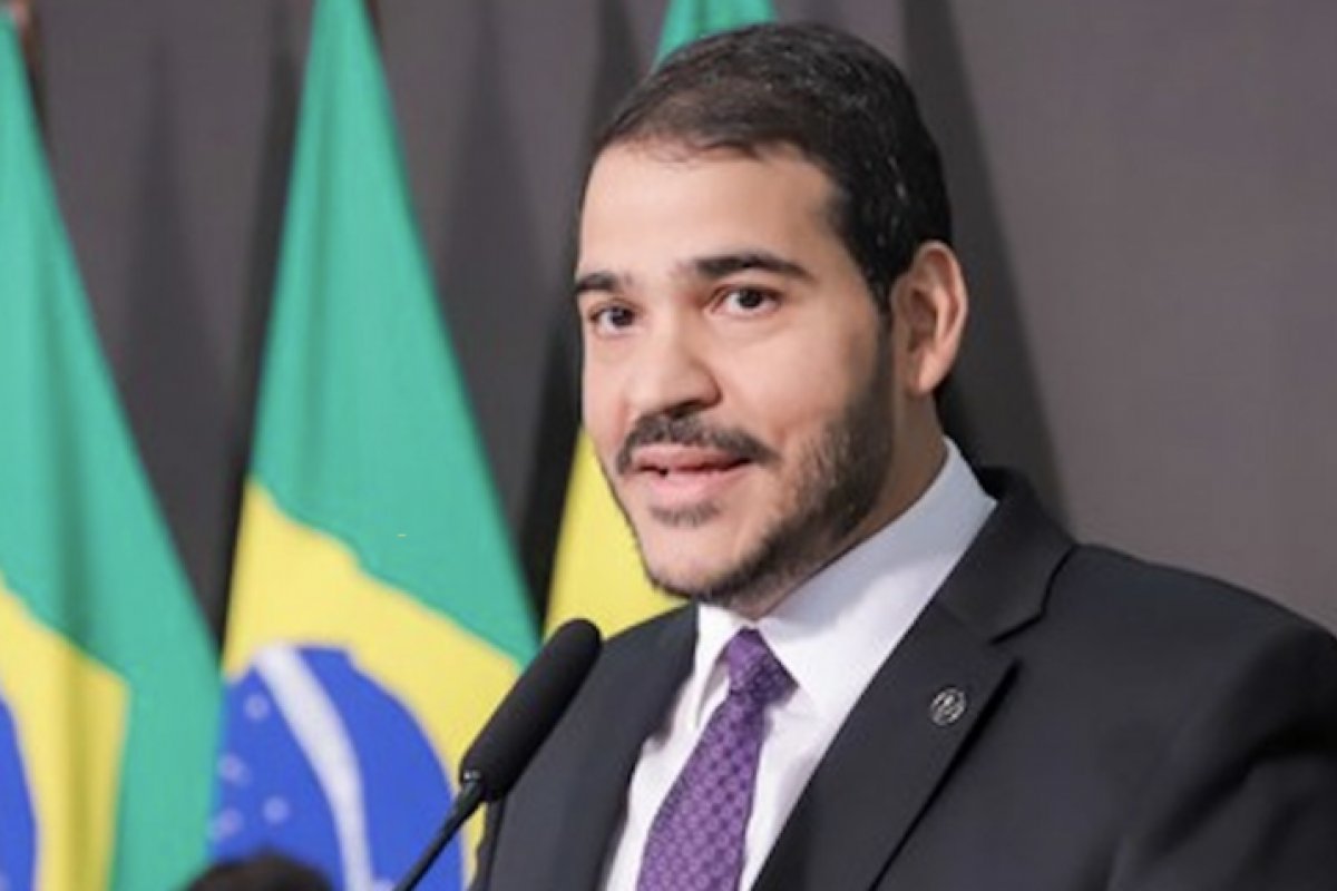 Após declarações de Musk, AGU defende regulamentação das redes sociais