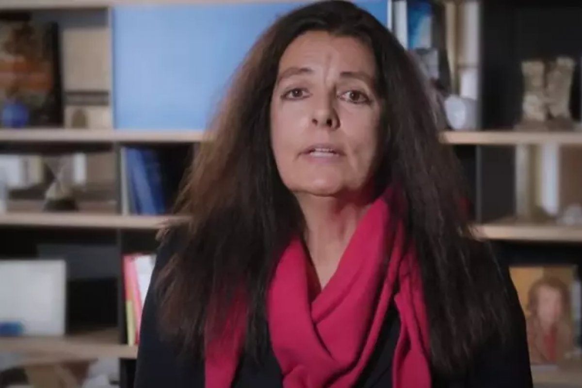 Mulher mais rica do planeta vive reclusa em prédio comum no subúrbio de Paris