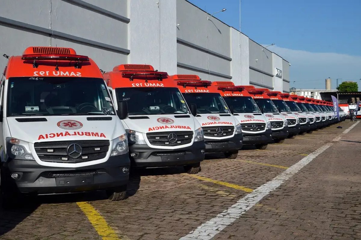 Homem morre depois de cair de coqueiro