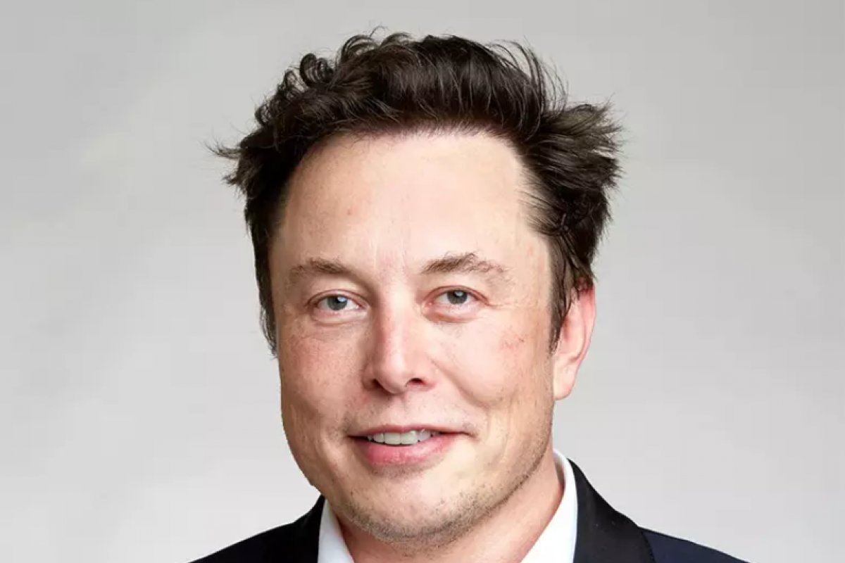 Em novas provocações, Elon Musk chama Moraes de 'ditador brutal'