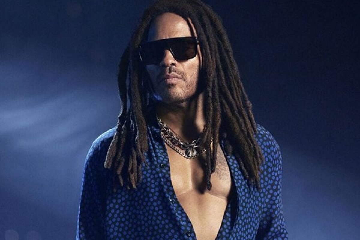 Lenny Kravitz estampa mais uma campanha da Saint Laurent!