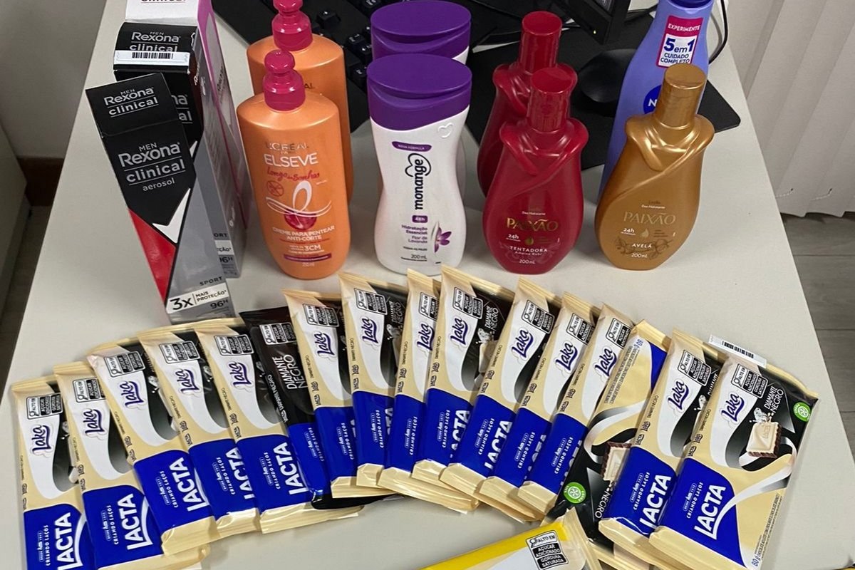 Duas mulheres são presas após praticarem roubos na região do Chame-Chame, em Salvador