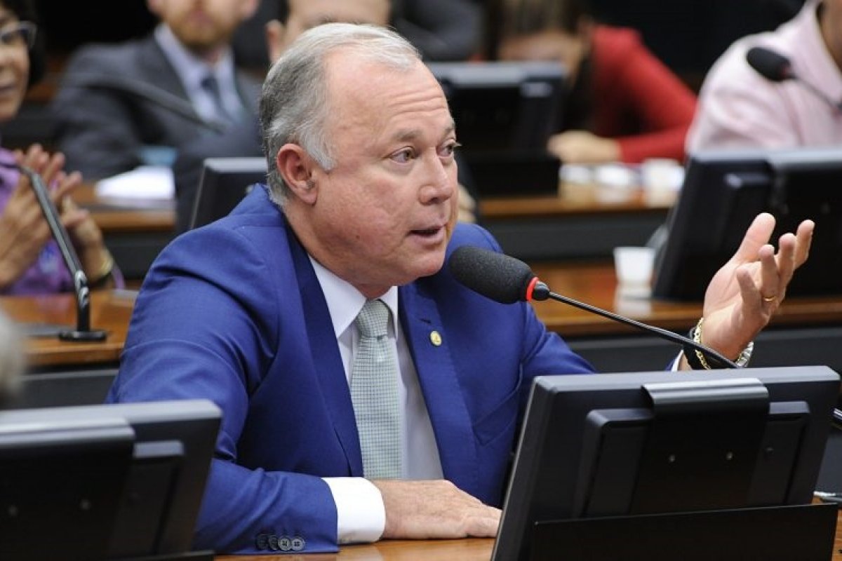 Paulo Azi afirma que cúpula do PT deve se explicar sobre novas delações da Lava Jato