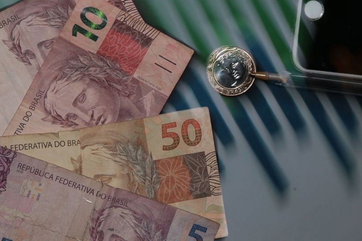 Inflação de março na RMS é puxada pelo grupo de saúde e cuidados pessoais, diz IBGE