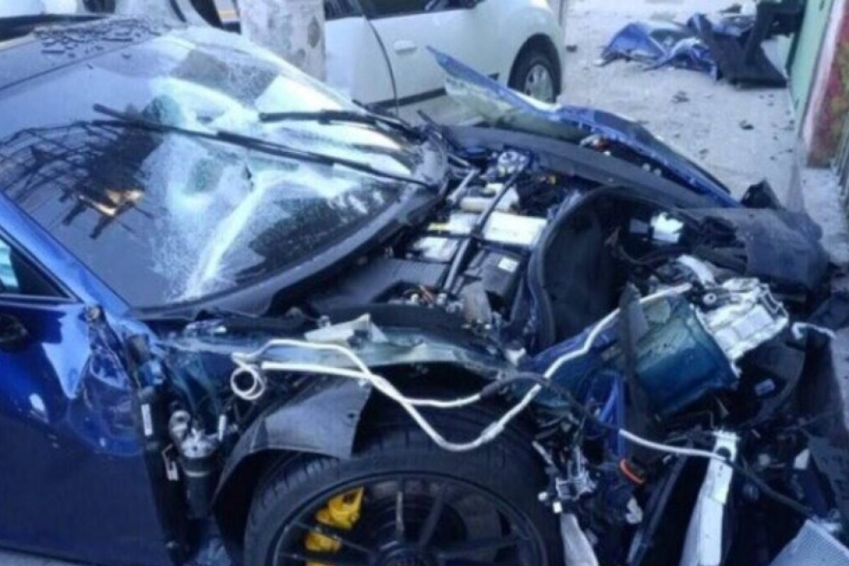 Namorada de dono do Porsche nega em depoimento que ele tenha bebido antes do acidente