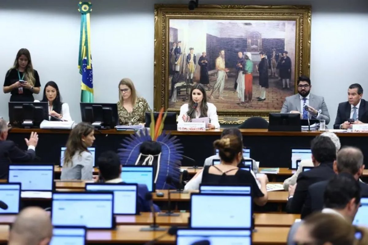 Veja como votou cada deputado na CCJ sobre prisão de Chiquinho Brazão