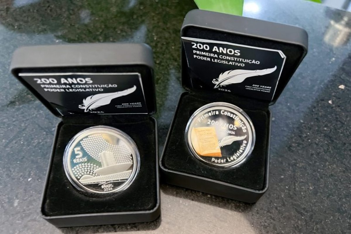 BC lança moeda em comemoração aos 200 anos da 1ª Constituição do Brasil
