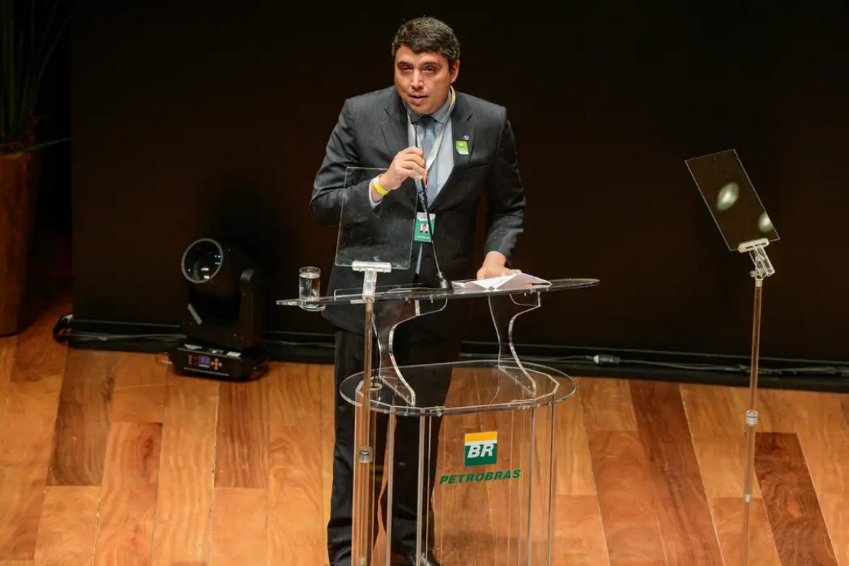 AGU apresenta recurso contra afastamento de conselheiro da Petrobras