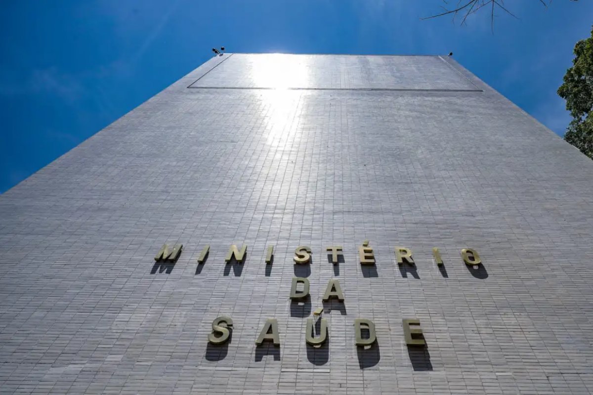 Saúde quer vacinar 130 mil indígenas até 12 de maio