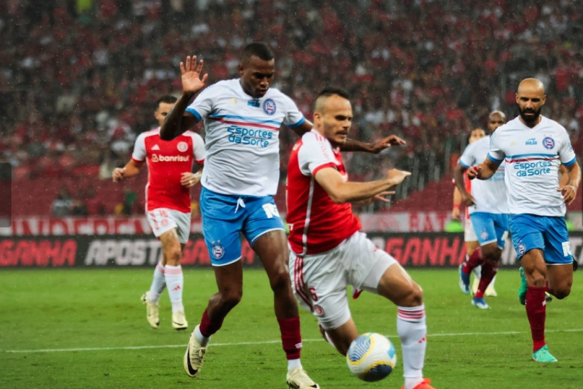 Fora de casa, Bahia perde de virada para o Internacional na estreia do Brasileirão