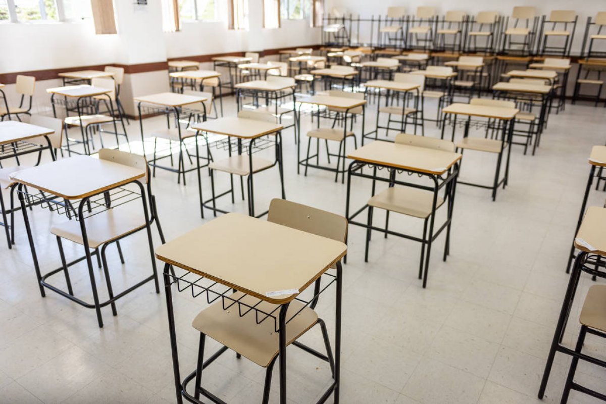 Professores anunciam greve em universidades federais a partir de segunda (15)