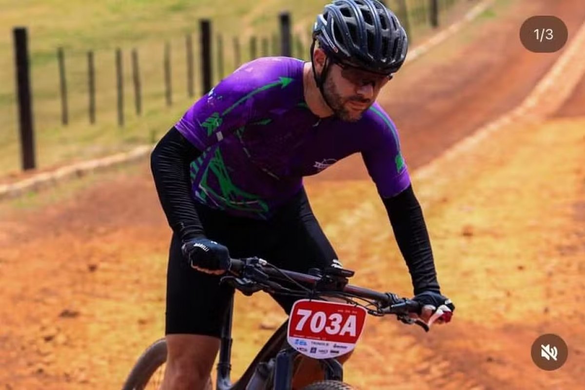 Ciclista morre depois de ser atingido por carro na Região Metropolitana de Salvador