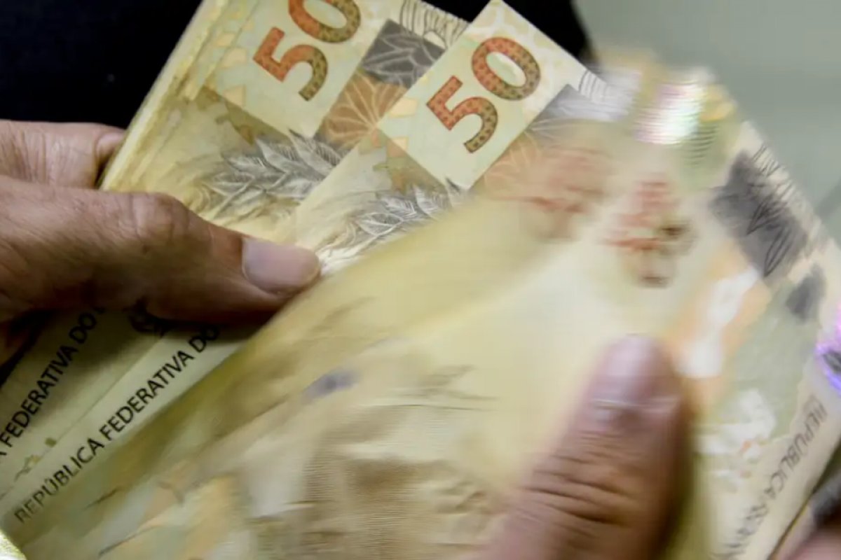 Bancos propõem que decisões sobre teto do consignado fiquem com CMN