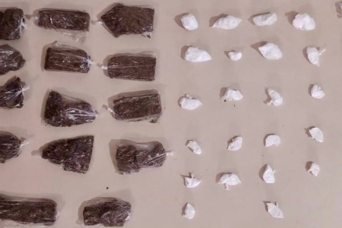 Duas pessoas são presas em flagrante em Conquista e apreende drogas