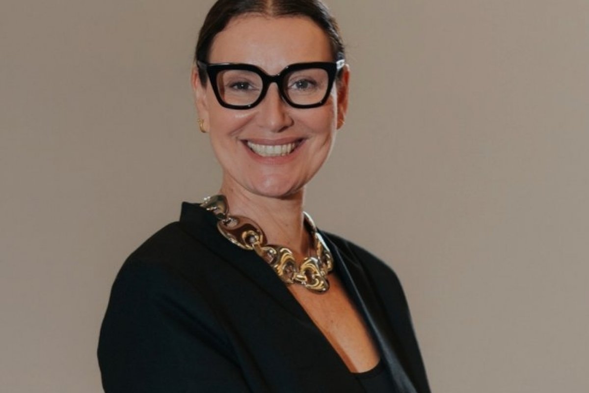 Consultora de negócios internacionais, Simone Jordão recebe o presidente da Sourcing, Andreu David, no Brasil, para palestra no Denim City!