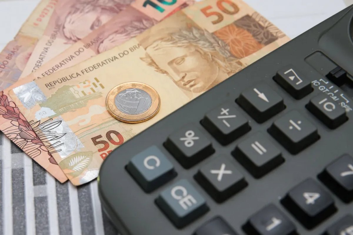 Economia brasileira cresce 0,40% em fevereiro, abaixo do esperado