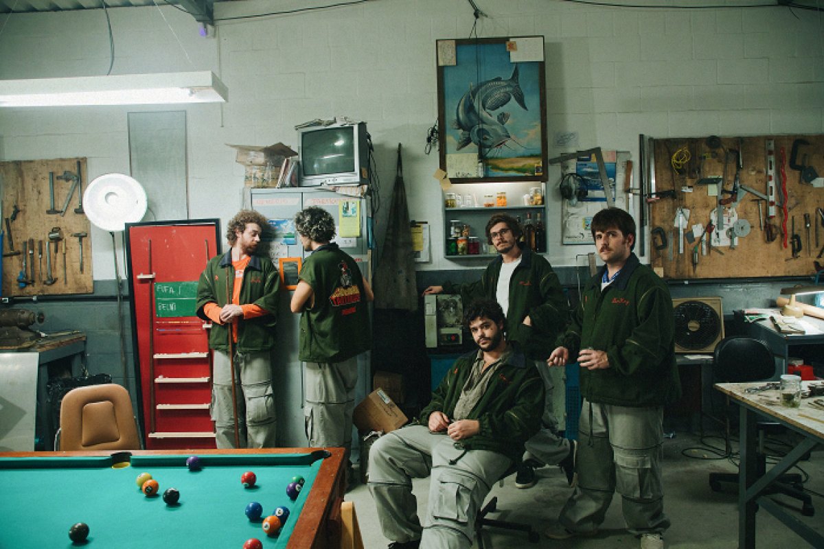 Jovem Dionísio lança filme para anunciar novo álbum!