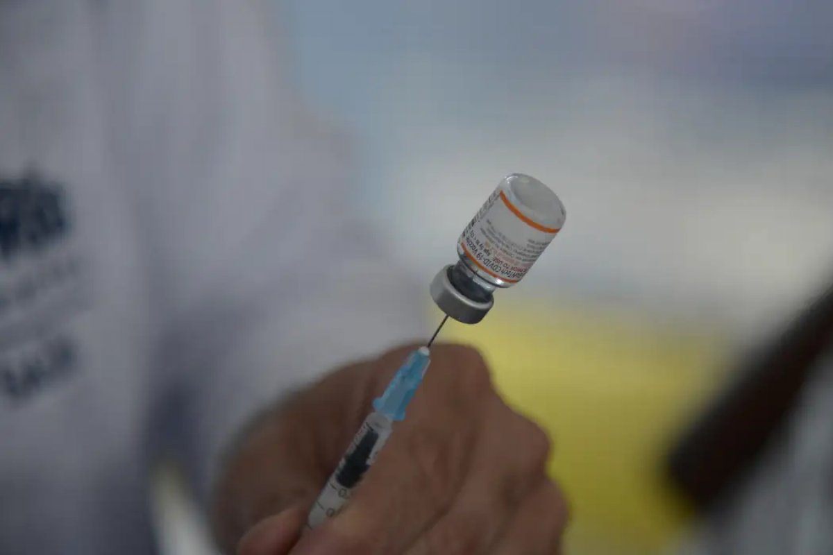 Nova vacina contra covid-19 deve chegar à população em 15 dias