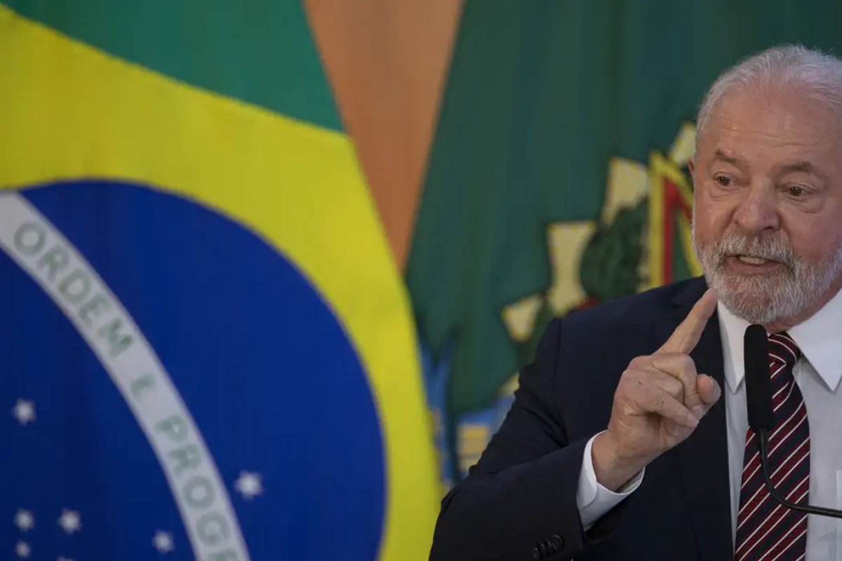 Lula lança 'Desenrola' para pequenos negócios nesta segunda (22)