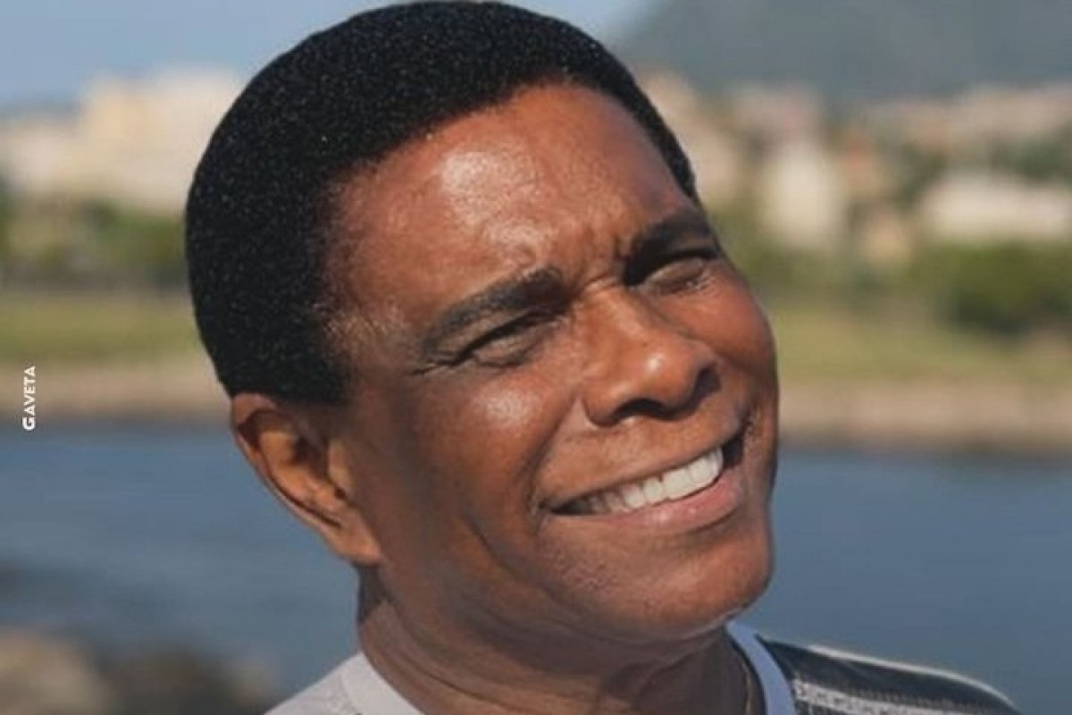 Prestes a celebrar 50 anos de carreira, Neguinho da Beija-Flor ganhará musical em 2025!