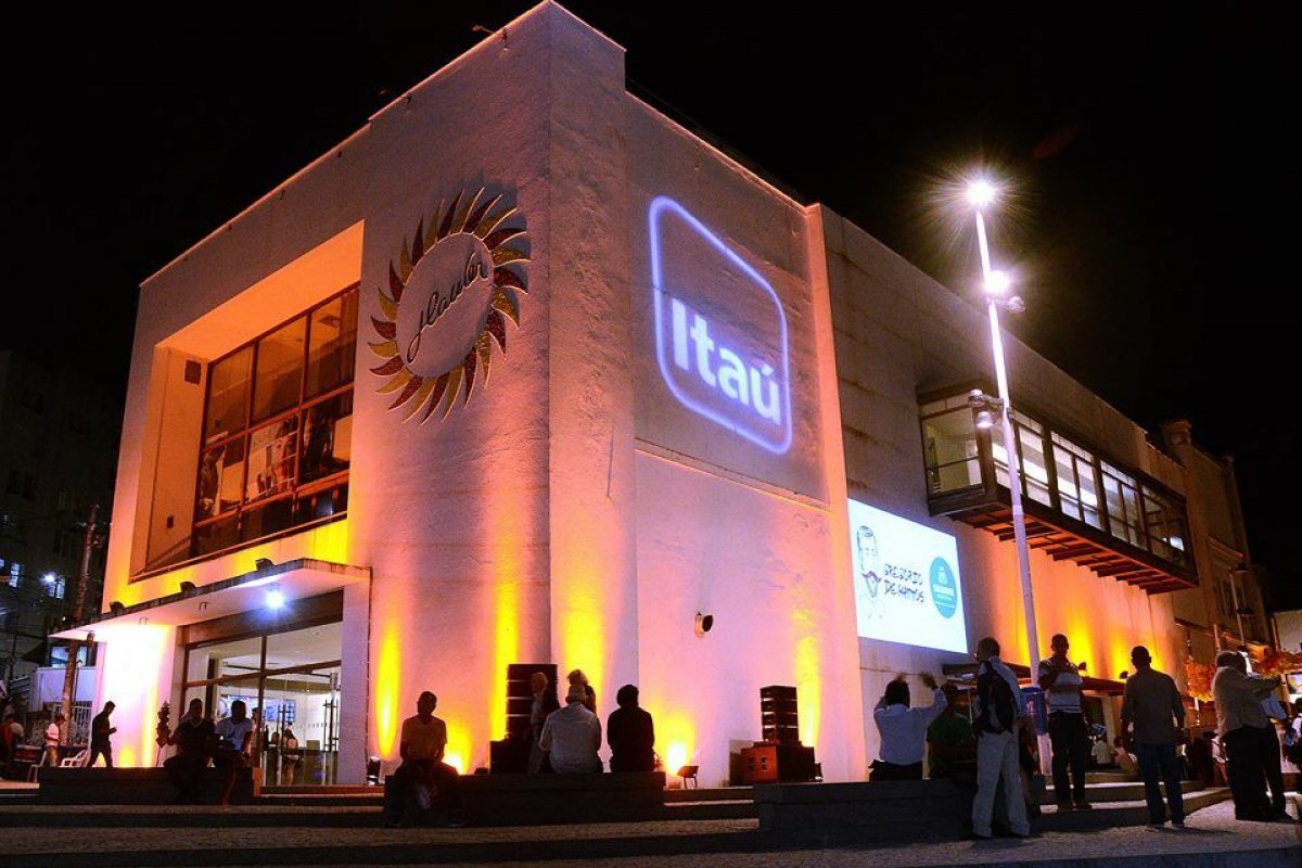Teatro recebe projeto de ficção científica sobre cenário após suposta 3ª guerra mundial 