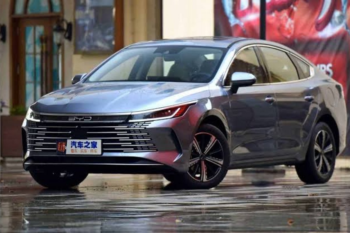 Sedã concorrente do Corolla Híbrido é lançado pela BYD no México