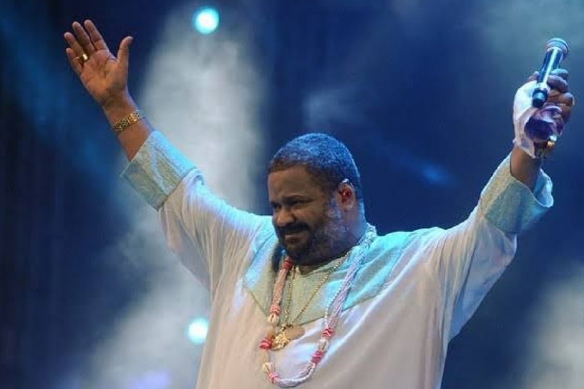 Arlindo Cruz volta a ser internado com bradicardia