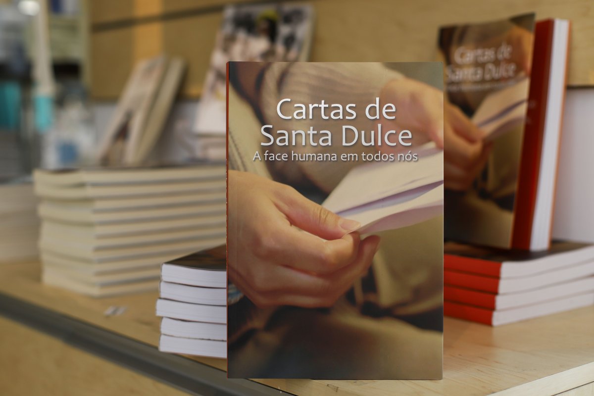 Obras Sociais Irmã Dulce estreiam na Bienal do Livro com diversas publicações sobre Santa Dulce!