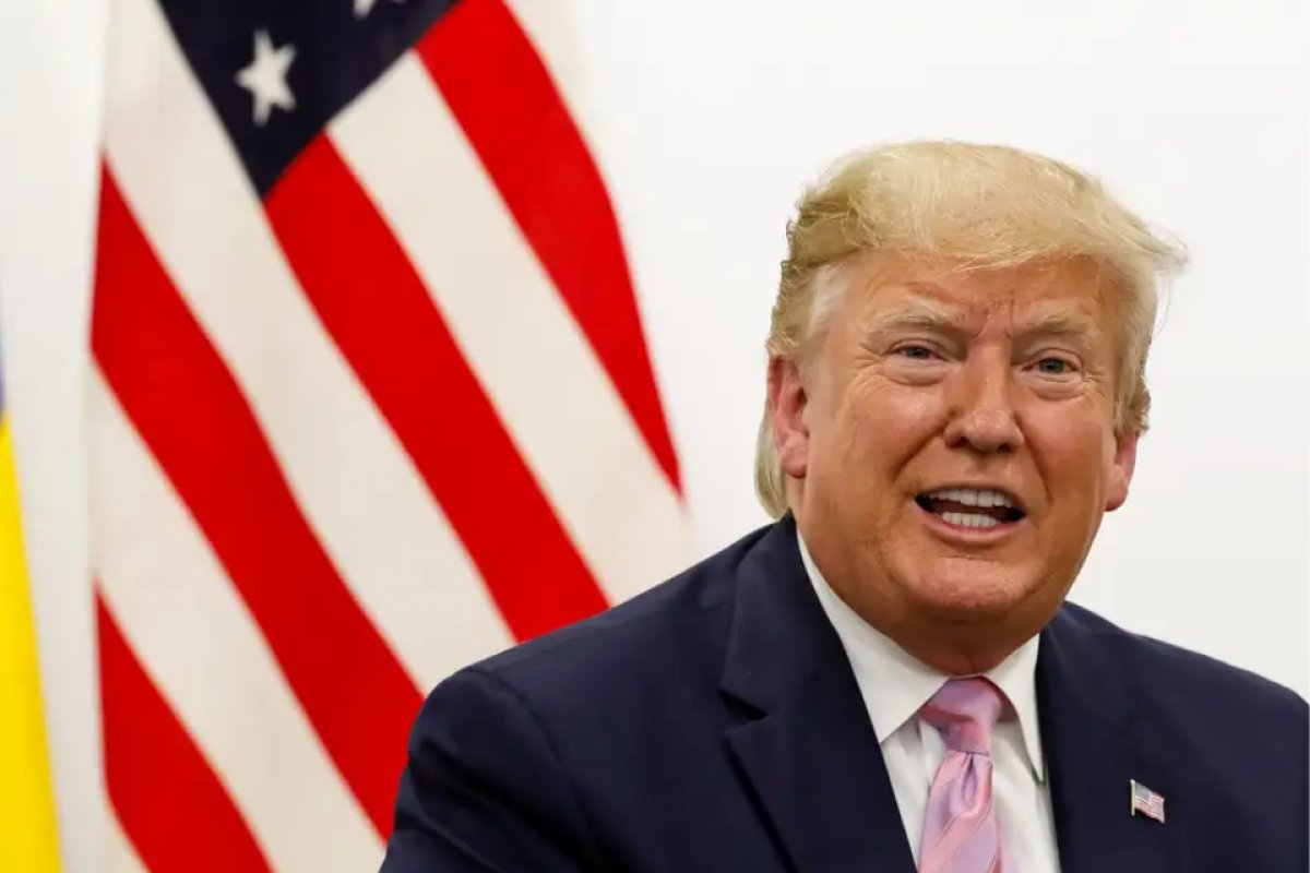 Suprema Corte dos EUA julga se Trump tem imunidade presidencial absoluta