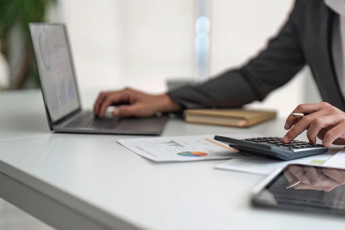 Governo divulga quais profissões terão redução de 30% em impostos; confira