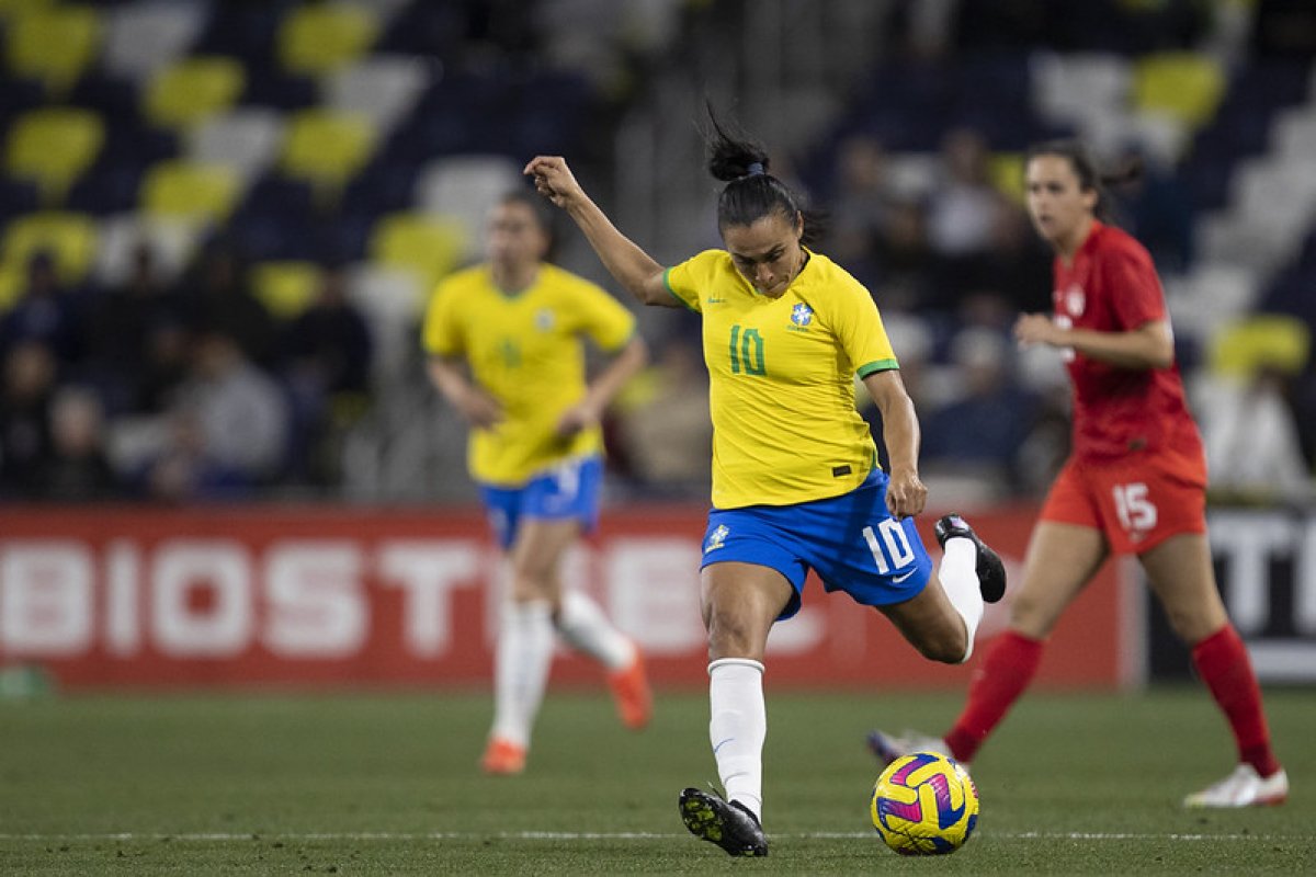 Marta confirma aposentadoria da seleção brasileira