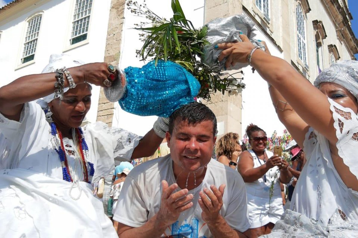 Pré-candidato a prefeito participa da Lavagem do Bonfim