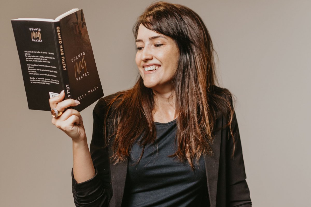 Escritora brasiliense Lella Malta leva o projeto Escreva, Garota! para a Bienal do Livro Bahia!