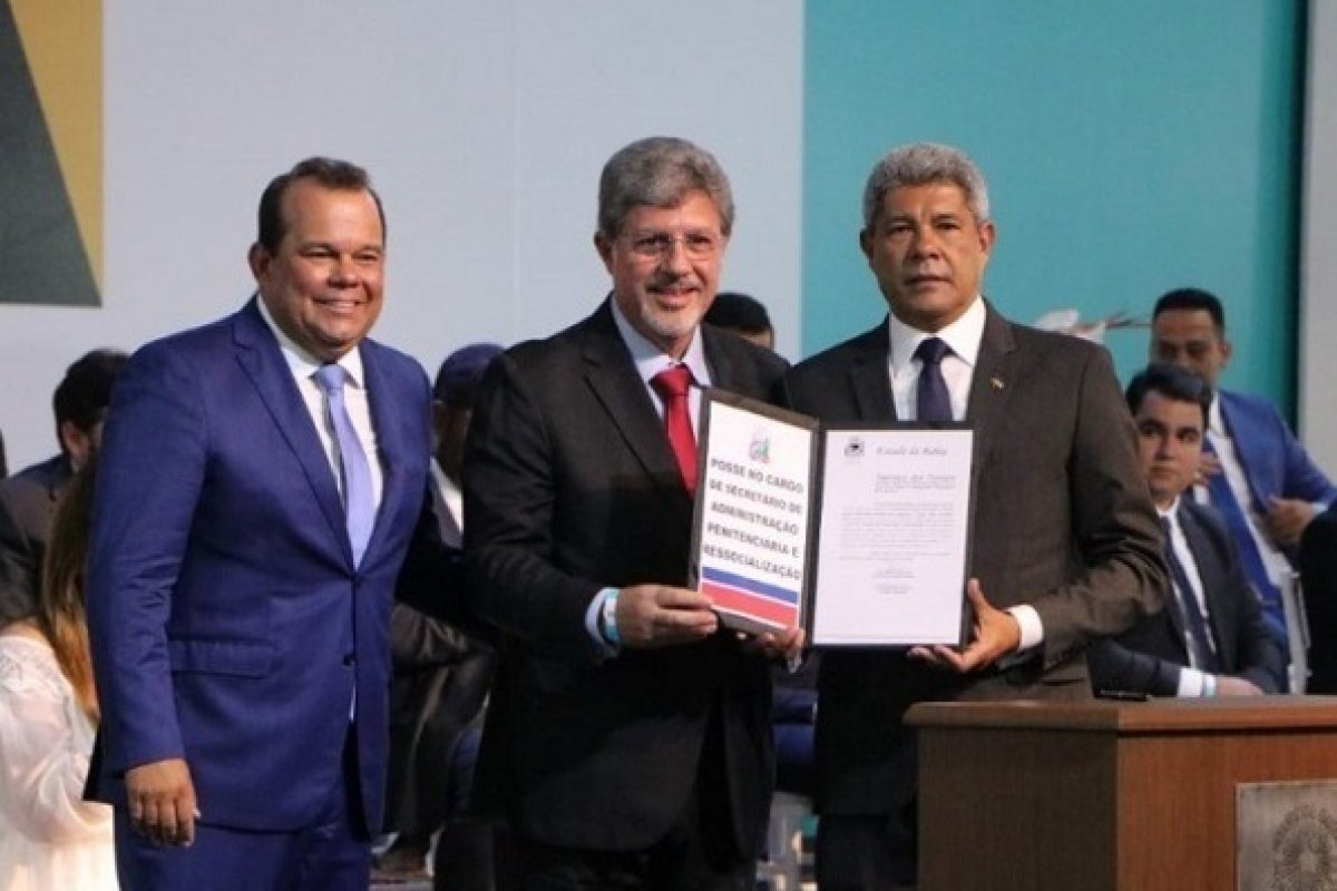 Secretário de Administração Penitenciária pede exoneração do governo Jerônimo