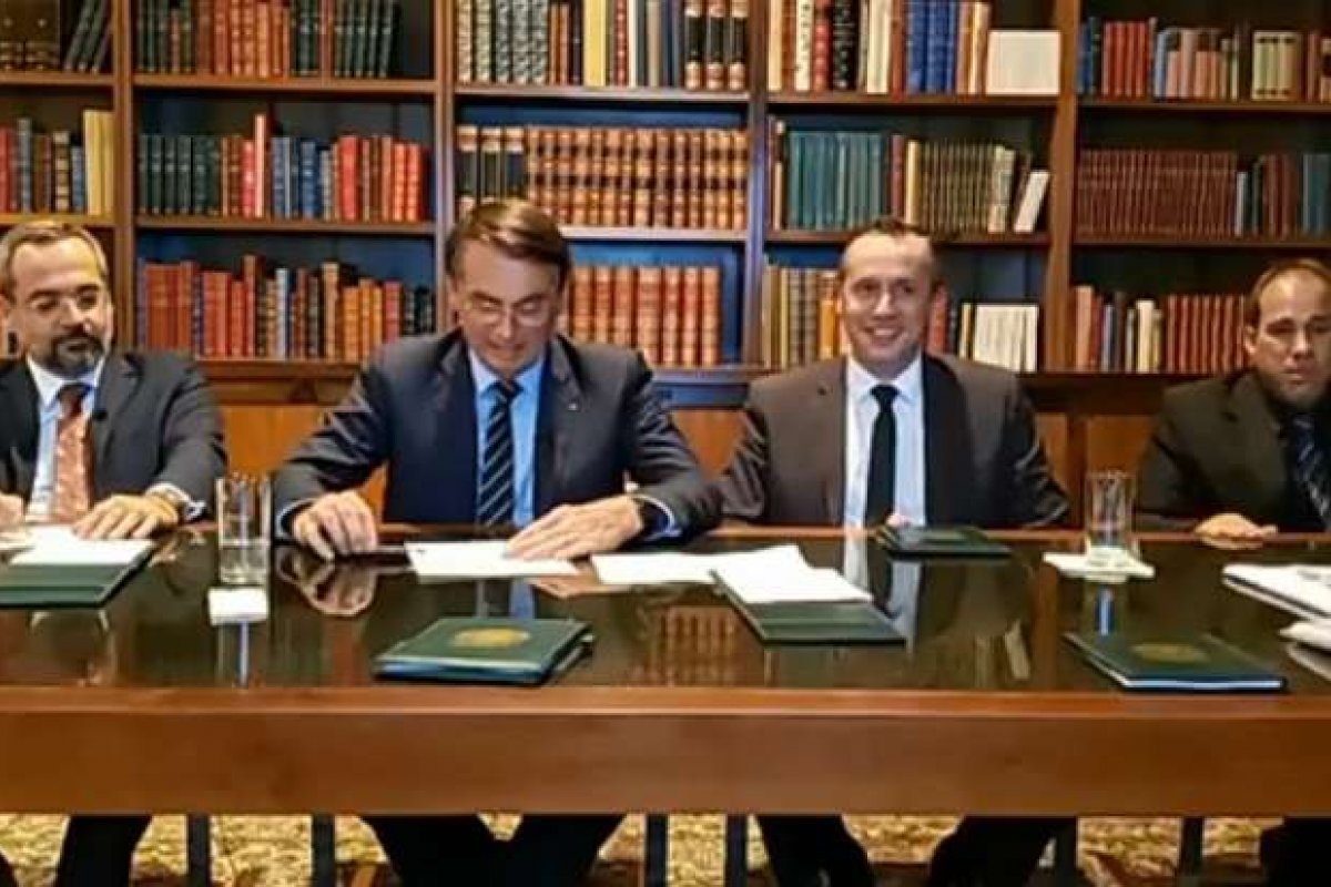 Governo lançará edital para filmes sobre história do Brasil