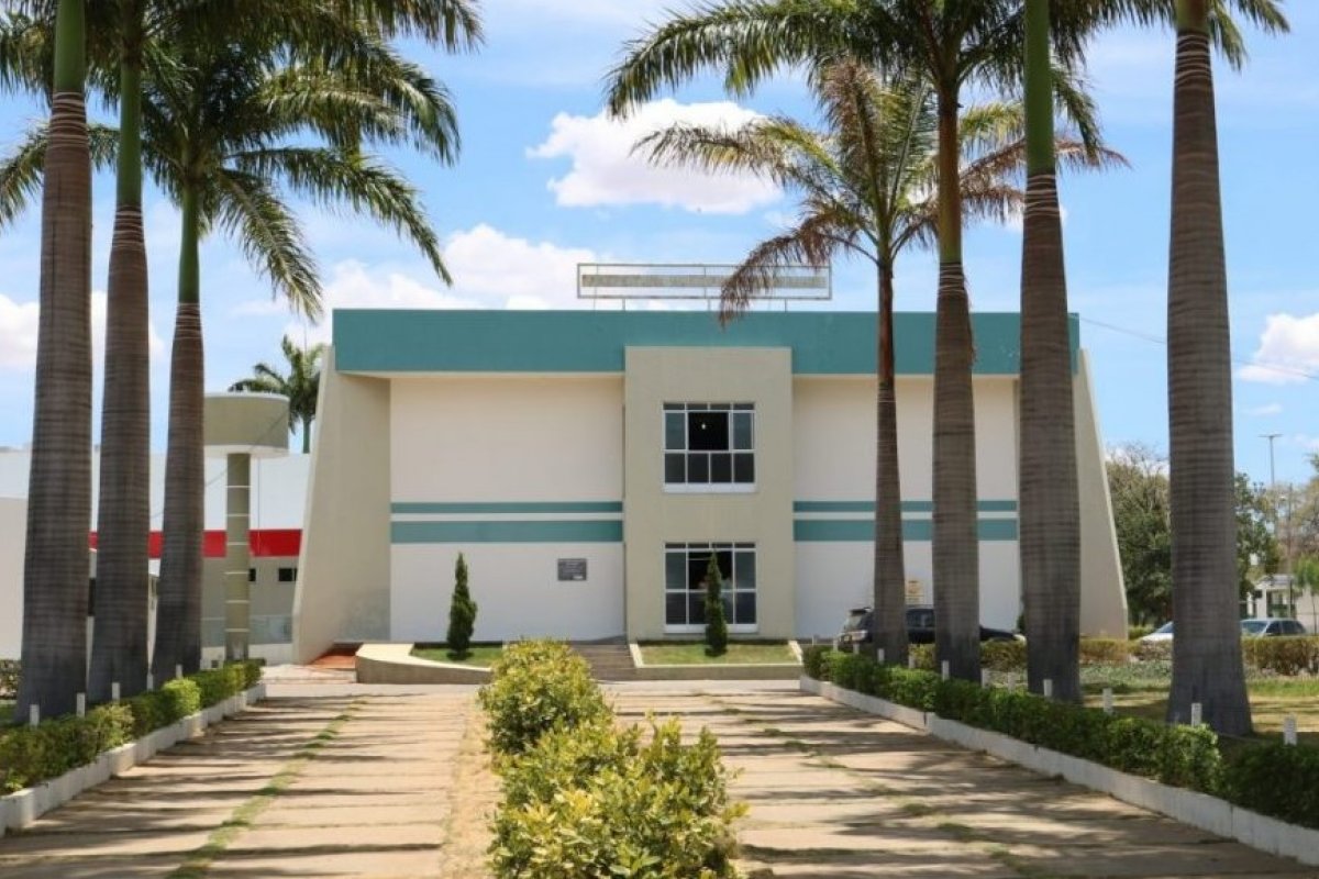 Prefeitura de Guanambi convoca aprovados no concurso público para o preenchimento de 472 vagas