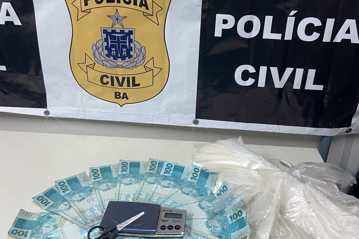 Dois homens são presos no Centro Histórico por tráfico de drogas