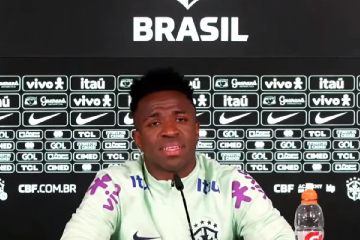 Vini Jr. cobra liga espanhola após novo caso de racismo