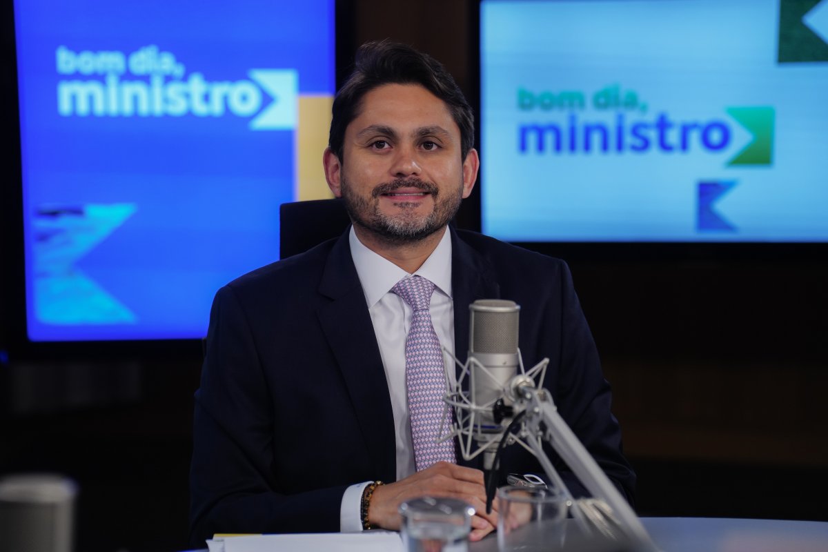 CGU aponta benefício ilegal a ministro de Lula e desvio em obra da Codevasf