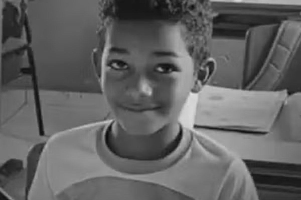 Criança de 8 anos morre após ser atropelada por ônibus escolar na Bahia