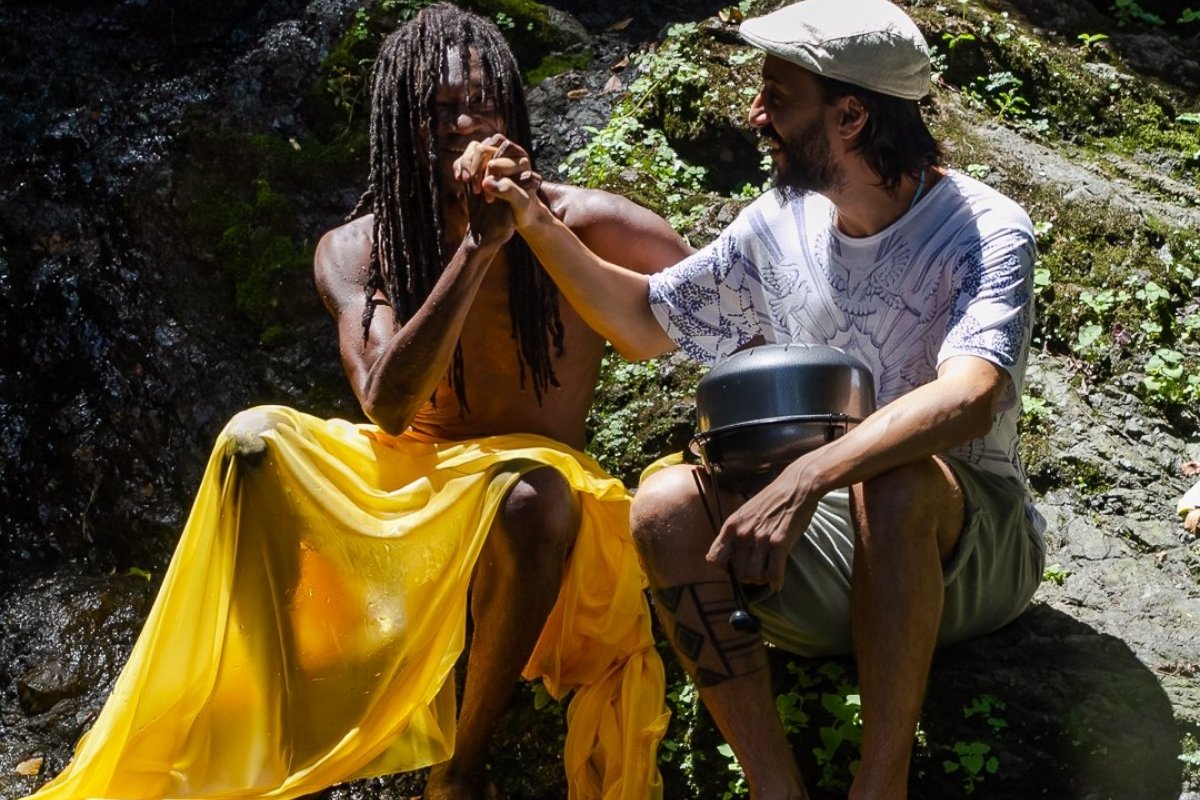 Negrizu comanda ciclo de oficinas “Corpo Afoxé!” na Casa Rosa!