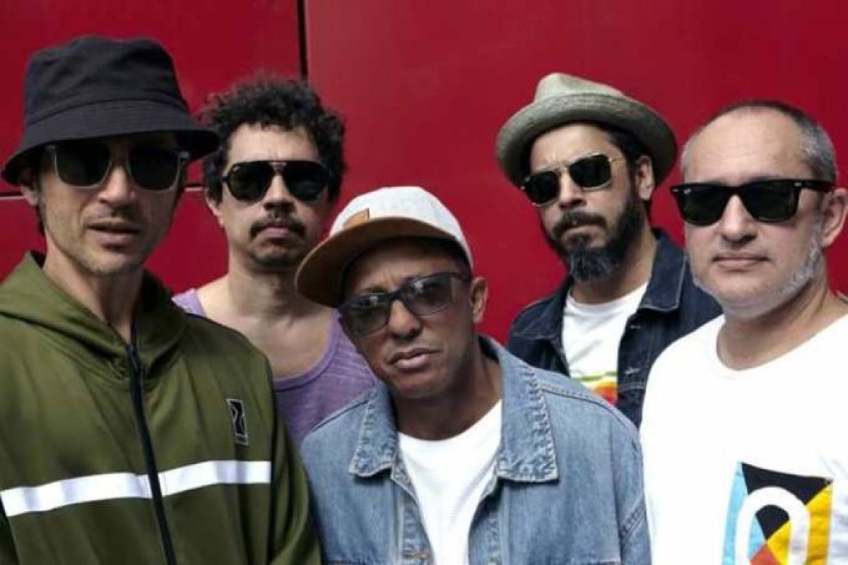 Nação Zumbi e Vivendo do Ócio fazem shows em festival gratuito no Costa Azul