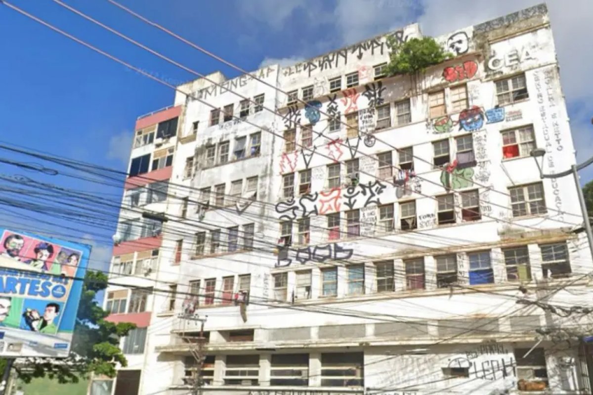 Ocupação no Centro de Salvador vira alvo e denúncias de deputado