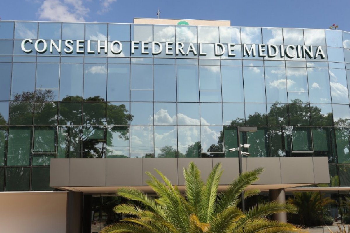 Médicos lançam manifesto e pedem renovação do Conselho Federal de Medicina