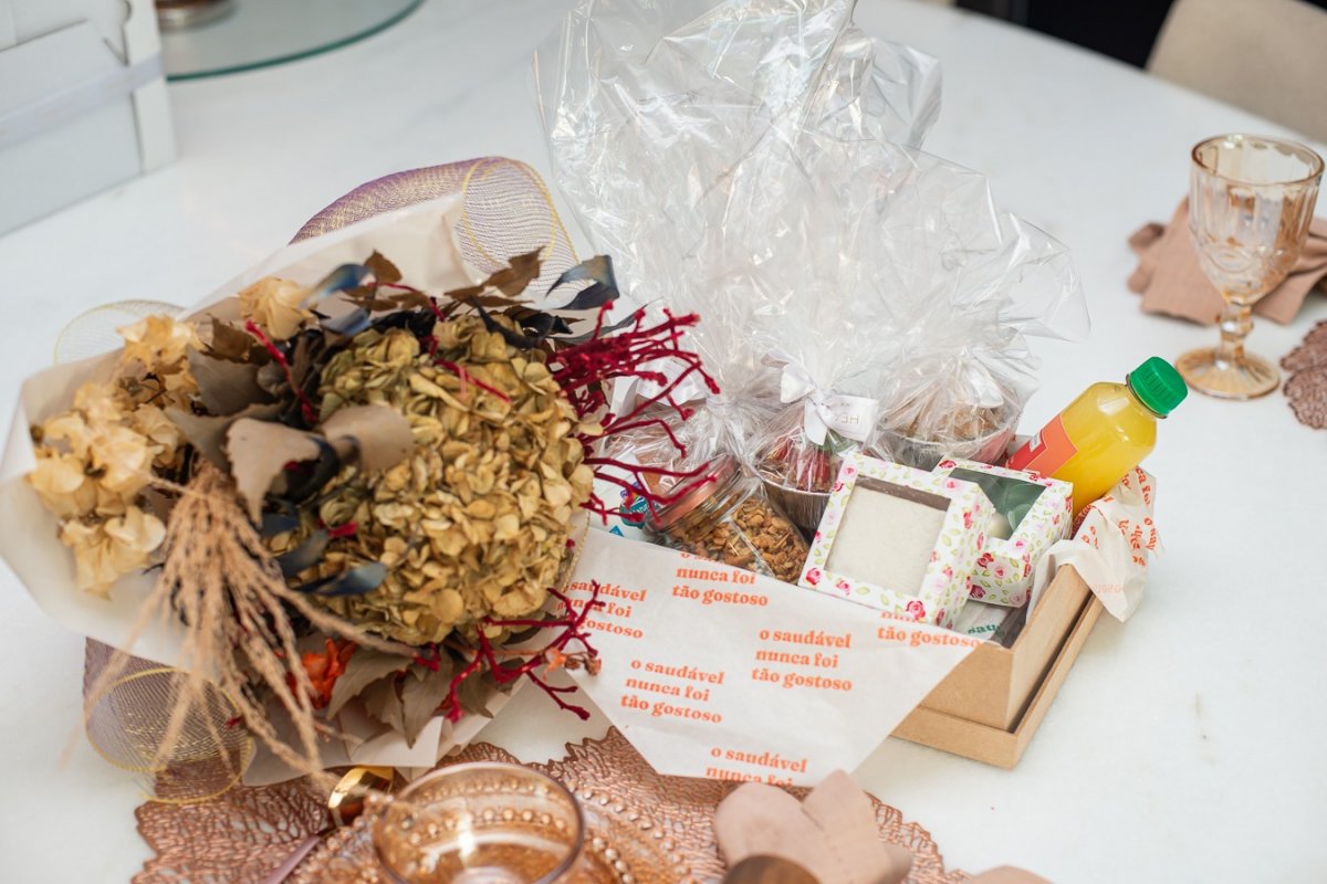 Healthy by Victoria Cintra lança cesta de café da manhã para o Dia das Mães!